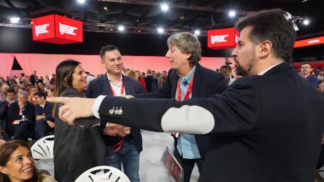 La secretaria de organización del PSOE de León, Nuria Rubio; el secretario provincial de León Javier Alfonso Cendón y el alcalde de Soria Carlos Martínez junto al secretario general del PSCyL, Luis Tudanca, en la inauguración del 41 Congreso Federal del PSOE