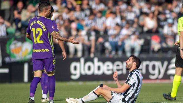 Manu Molina durante el Castellón vs. Málaga CF