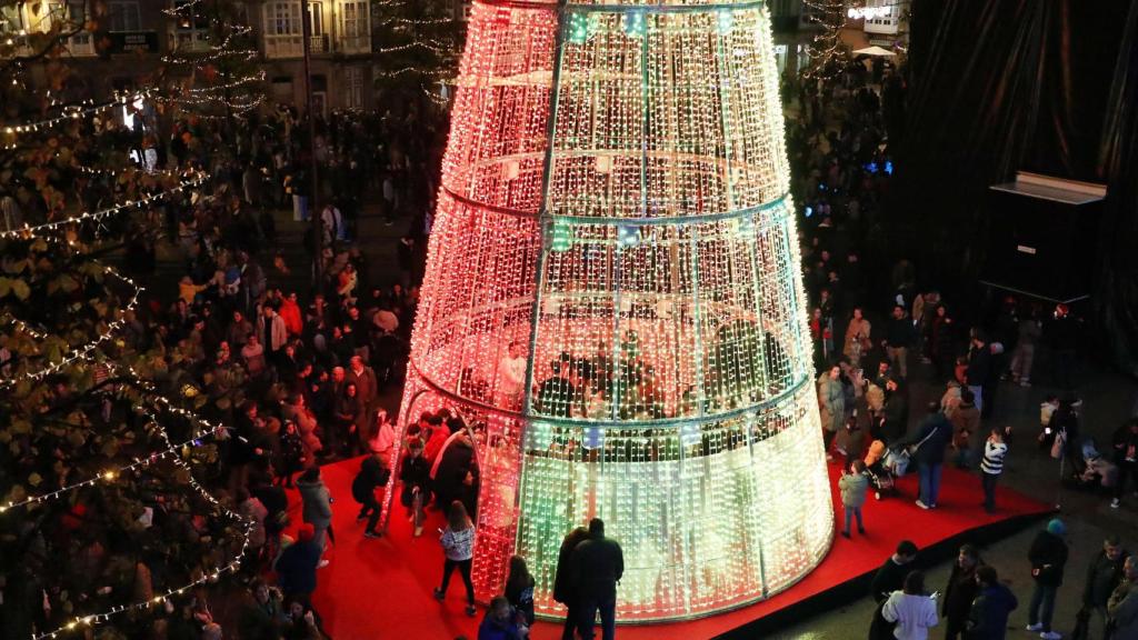 Ferrol enciende su Navidad.