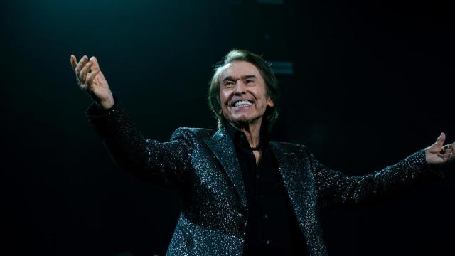 Un Raphael escandalosamente brillante repasó 60 años de música en el Coliseum de A Coruña