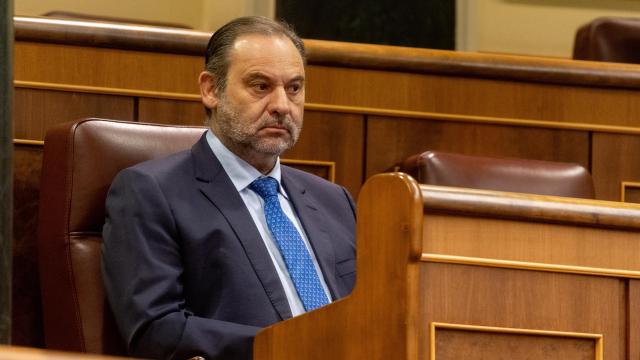 El diputado del Grupo Mixto José Luis Ábalos durante un pleno en el Congreso de los Diputados el pasado 14 de noviembre de 2024,