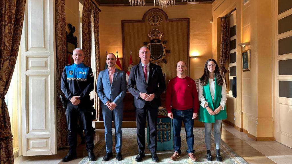 Toma de posesión operario de señalización en el Ayuntamiento de Segovia