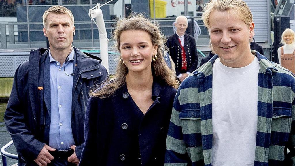 Sverre Magnus y Amalie Giaver NacLeod, en la preboda de Marta Luisa de Noruega.