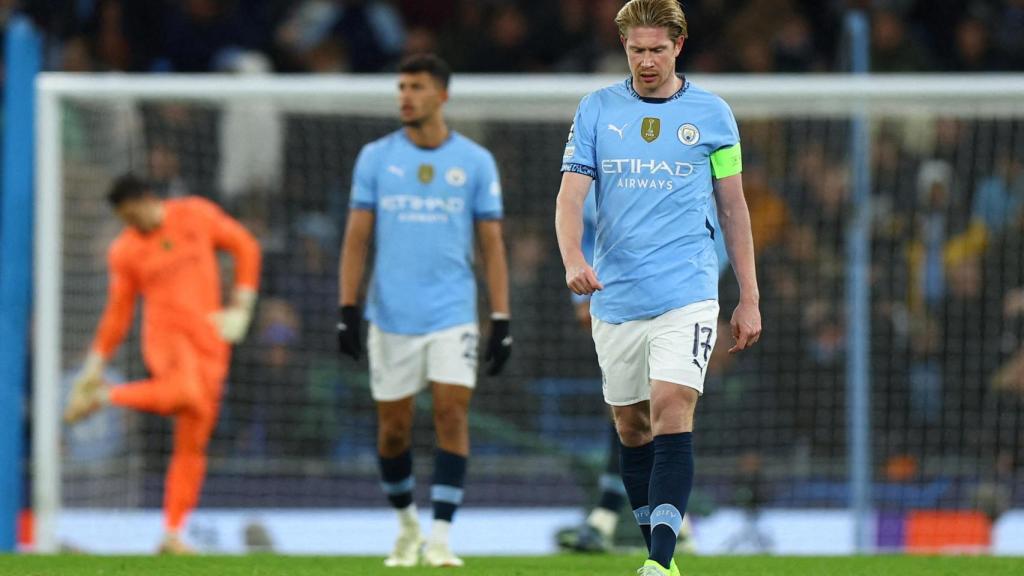 De Bruyne, cabizbajo durante el partido contra el Feyenoord.