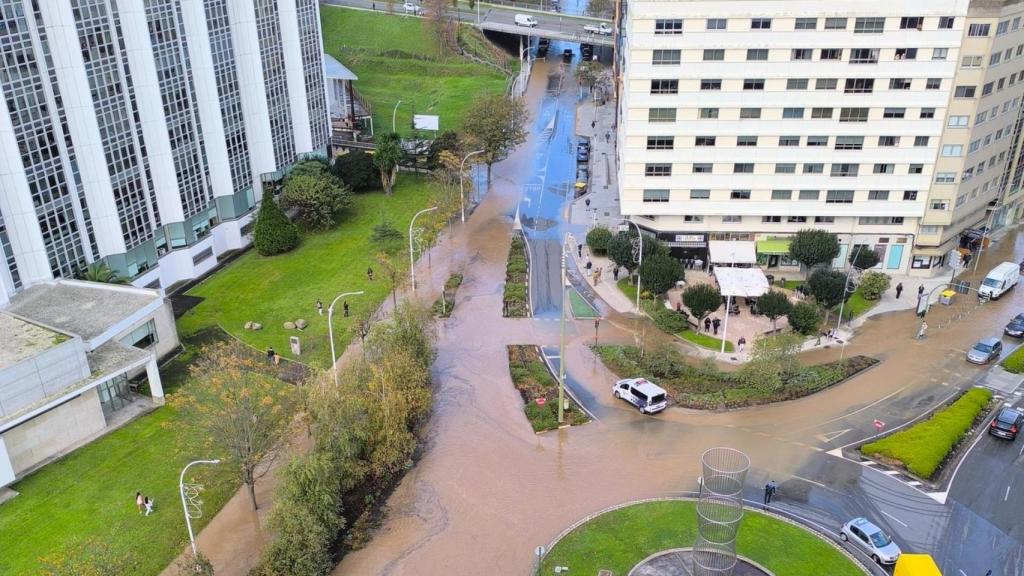 Inundación en la calle Caballeros