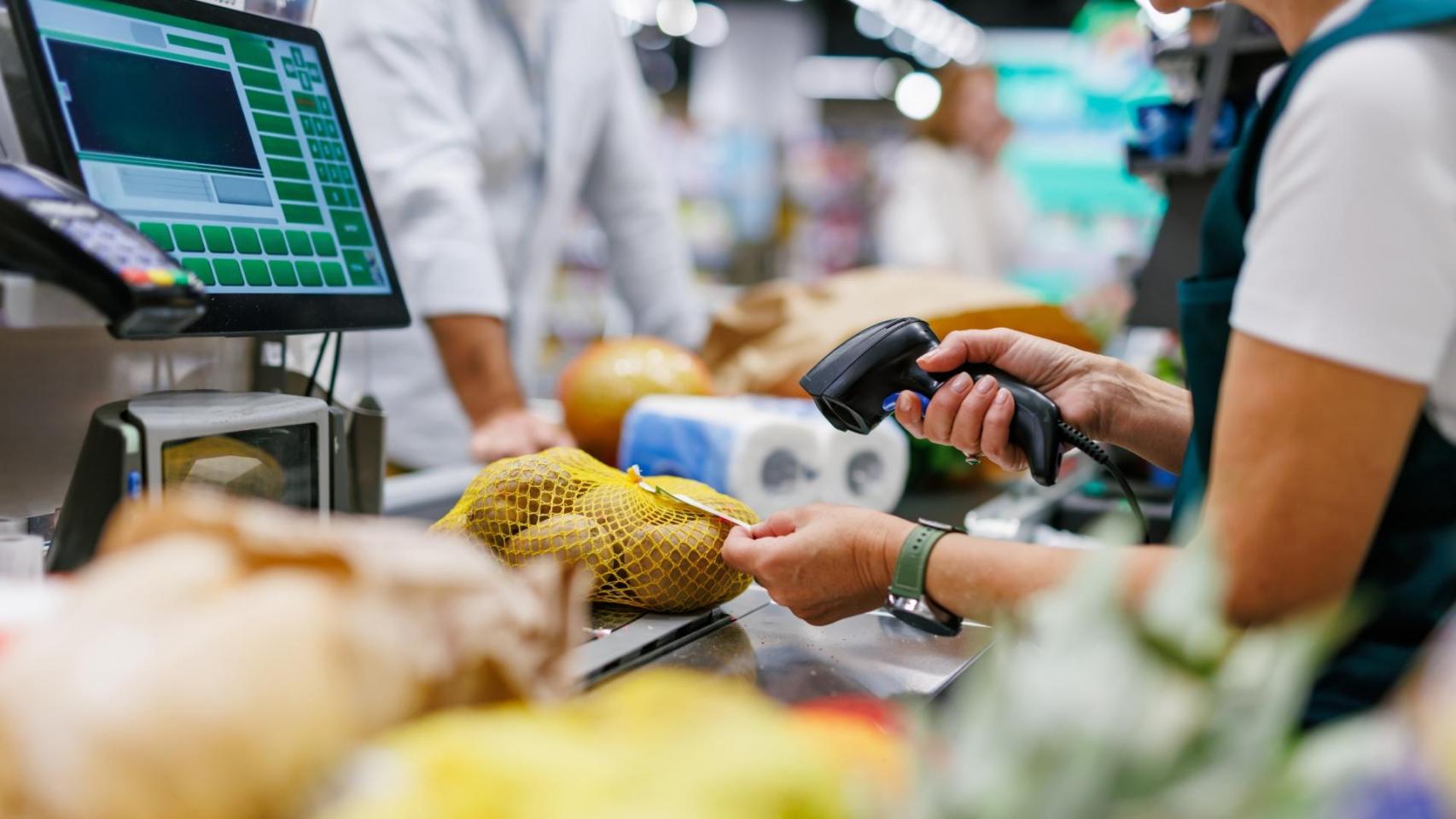 Cajera de un supermercado