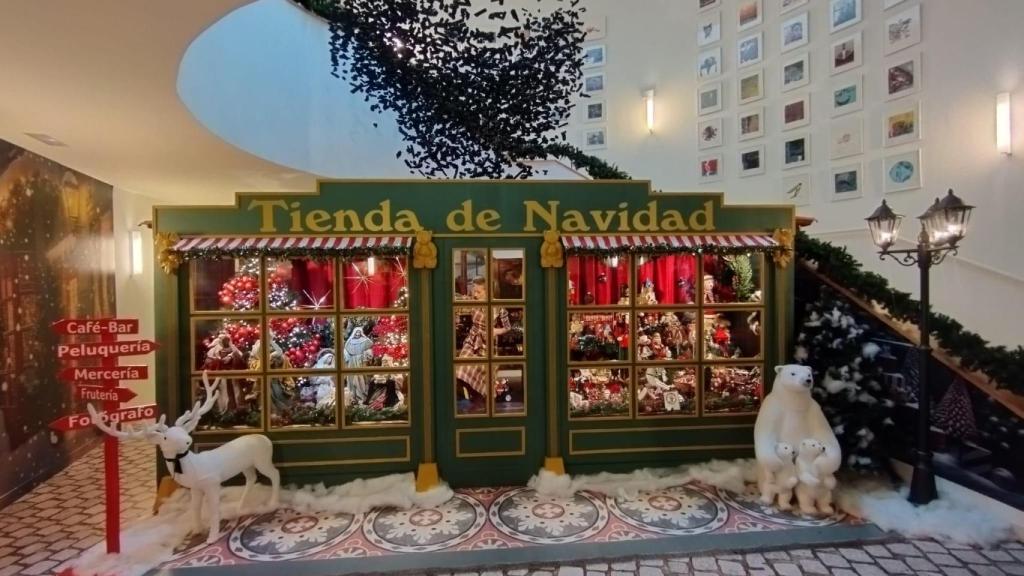 La tienda de Navidad en el Belén de Santa Marta