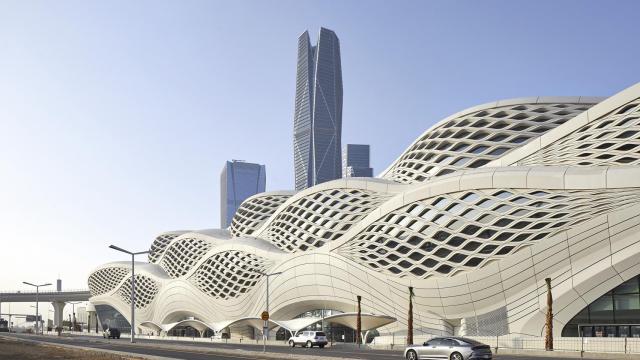 Estación de metro recién inaugurada en la región de Riad.