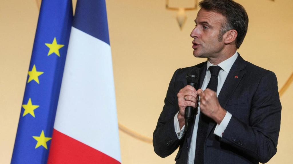 El presidente francés, Emmanuel Macron,  durante la ceremonia de entrega de premios del concurso Talents des Cites en el Palacio del Elíseo en París, Francia.