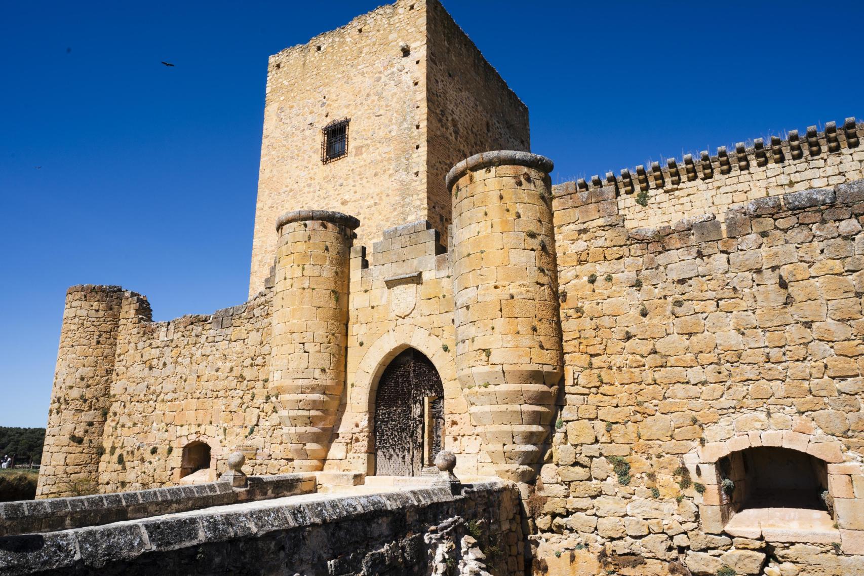 Imagen de la entrada al castillo de Pedraza