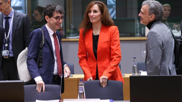 La ministra de Sanidad, Mónica García, durante la reunión de este martes en Bruselas