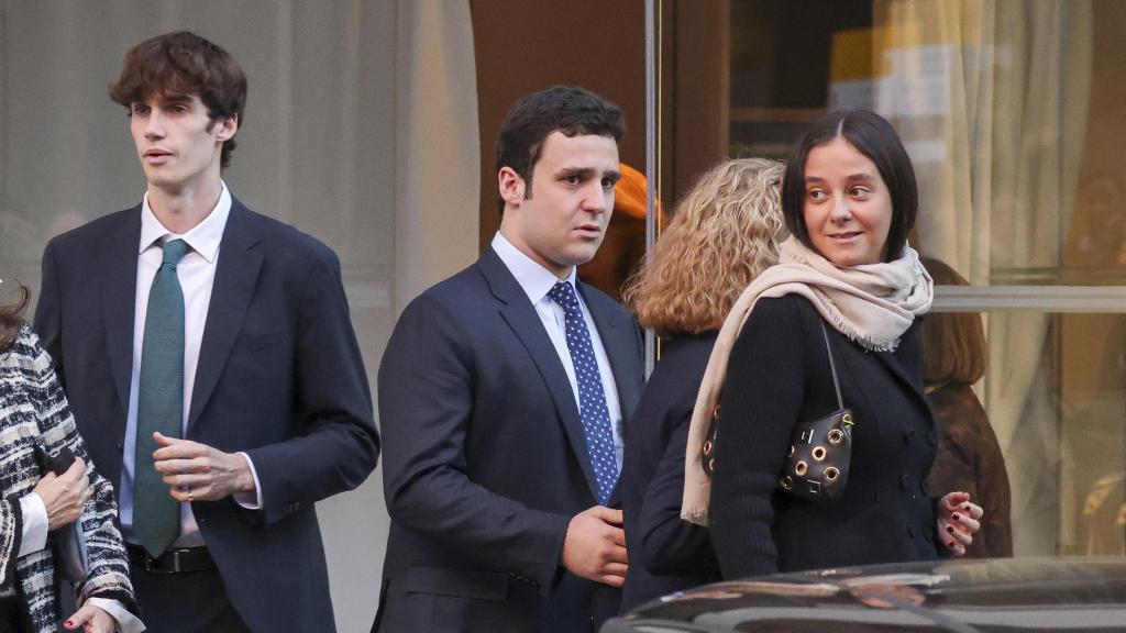 Pablo Urdangarin junto a Victoria Federica y Felipe Juan Froilán.