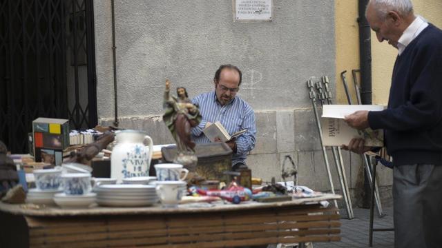 Mercado de antigüedades y coleccionismo de León