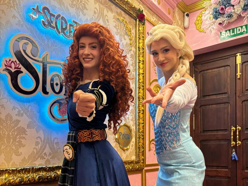 Mérida y Elsa de @princessparty_madrid