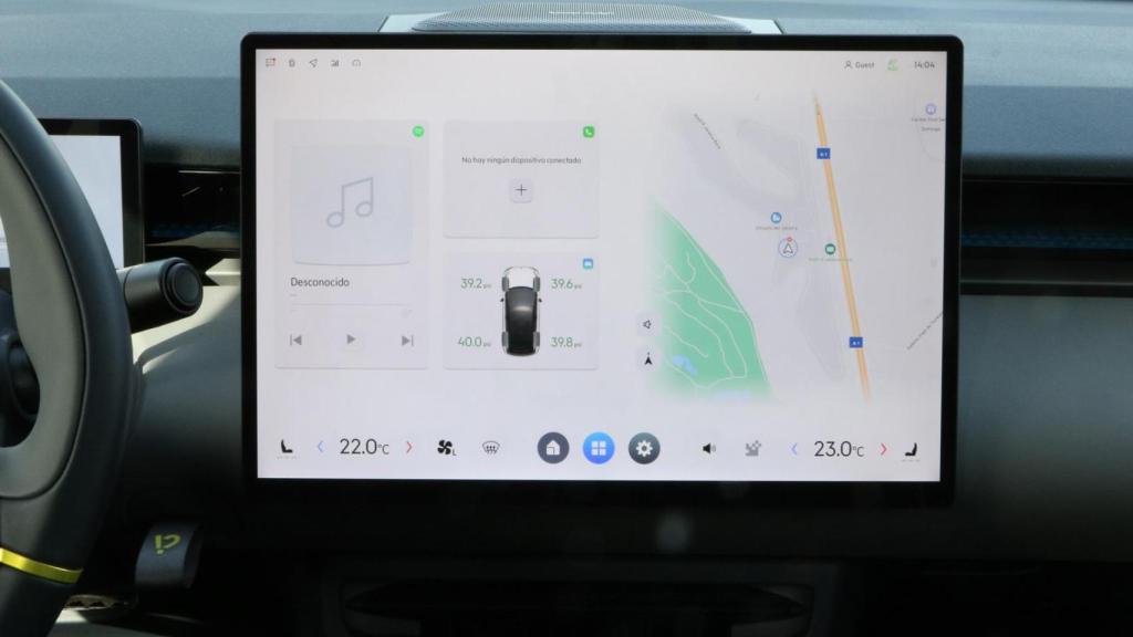 Pantalla central del Lynk & Co 02.