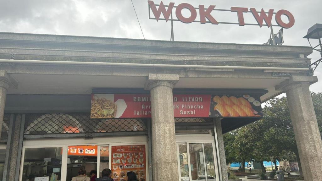 Wok Two, el restaurante asiático para llevar en la plaza de Pontevedra de A Coruña.