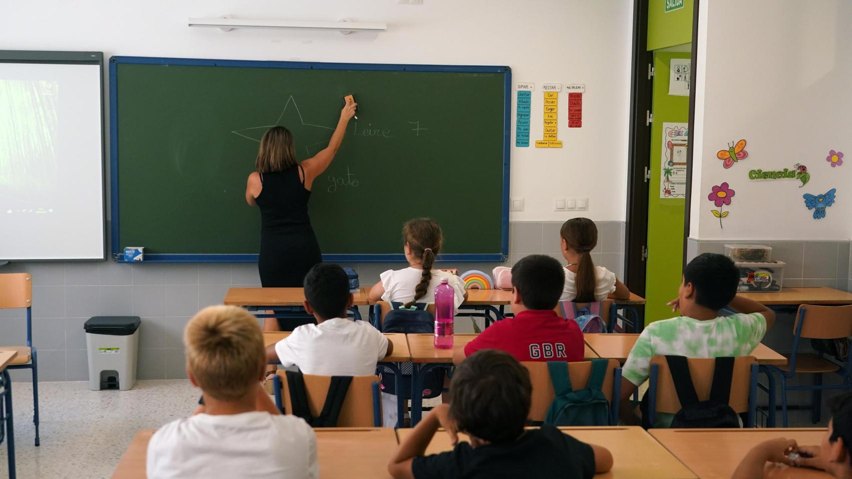 Los niños en un aula.