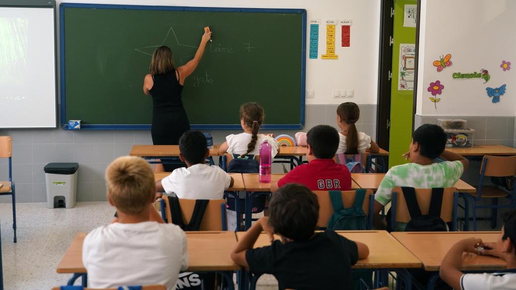 Los niños en un aula.