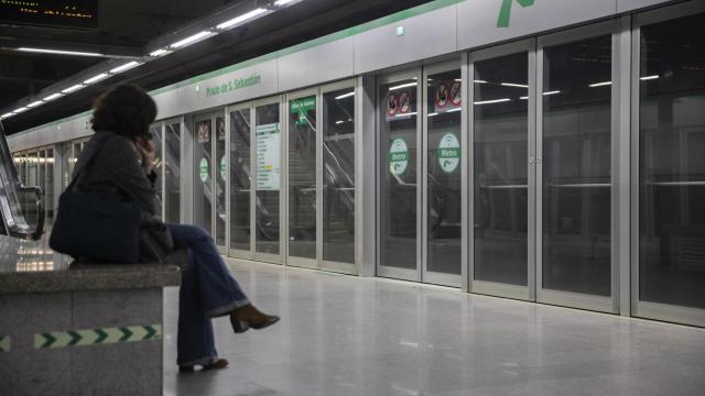 La parada del Metro de Sevilla en el Prado de San Sebastián.