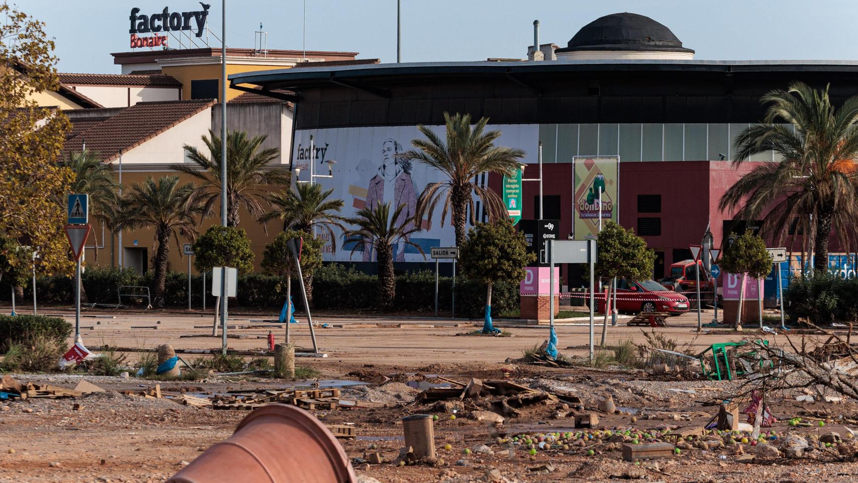 El centro comercial Bonaire en Valencia, arrasado por el paso de la DANA. Europa Press / Carlos Luján