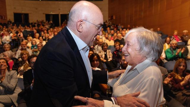 El alcalde de Valladolid, Jesús Julio Carnero, celebra el Día Internacional del Voluntariado