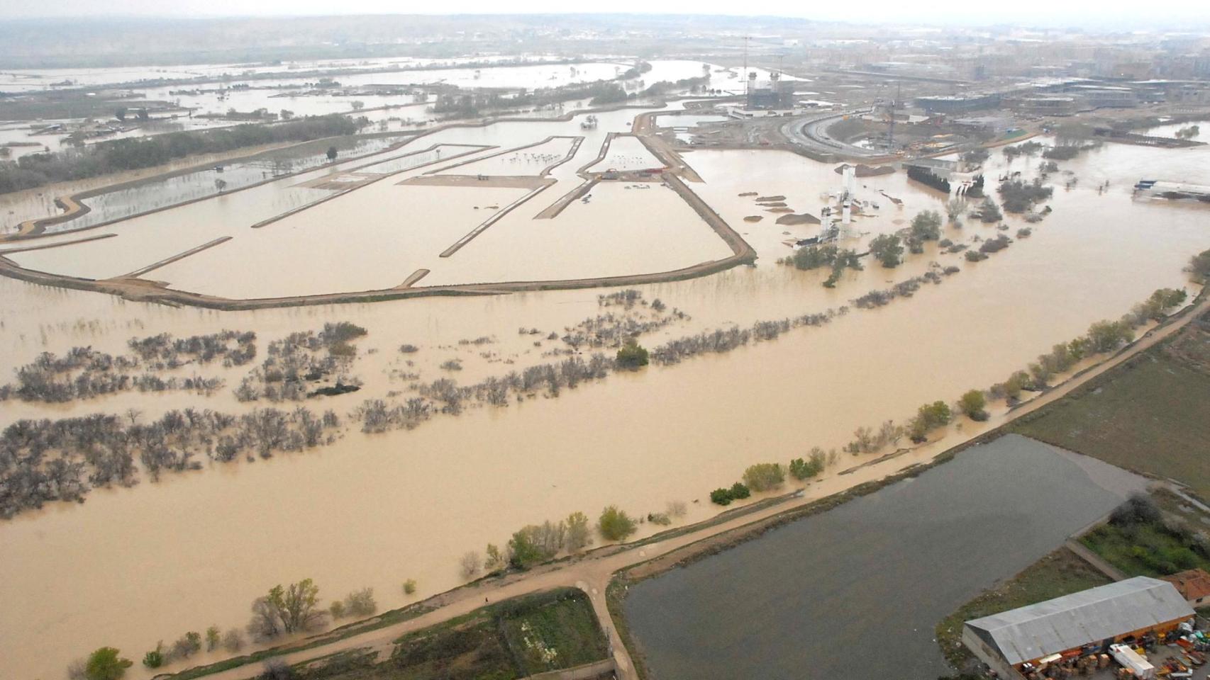 El Ebro, en una de las últimas crecidas extraordinarias.