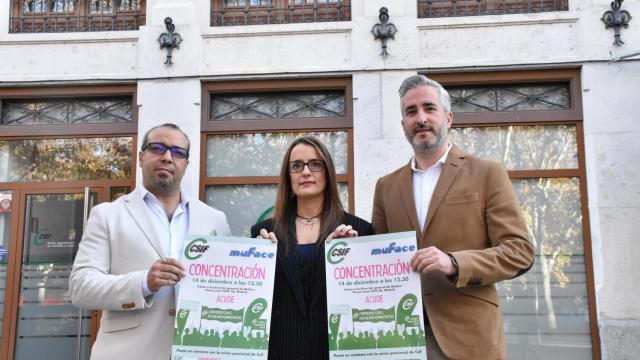 De izquierda a derecha: Enrique Vega, responsable de Sanidad de CSIF Castilla y León, Isabel Madruga, responsable de Educación, y Rodrigo Mellado, secretario autonómico de Relaciones Institucionales y Comunicación