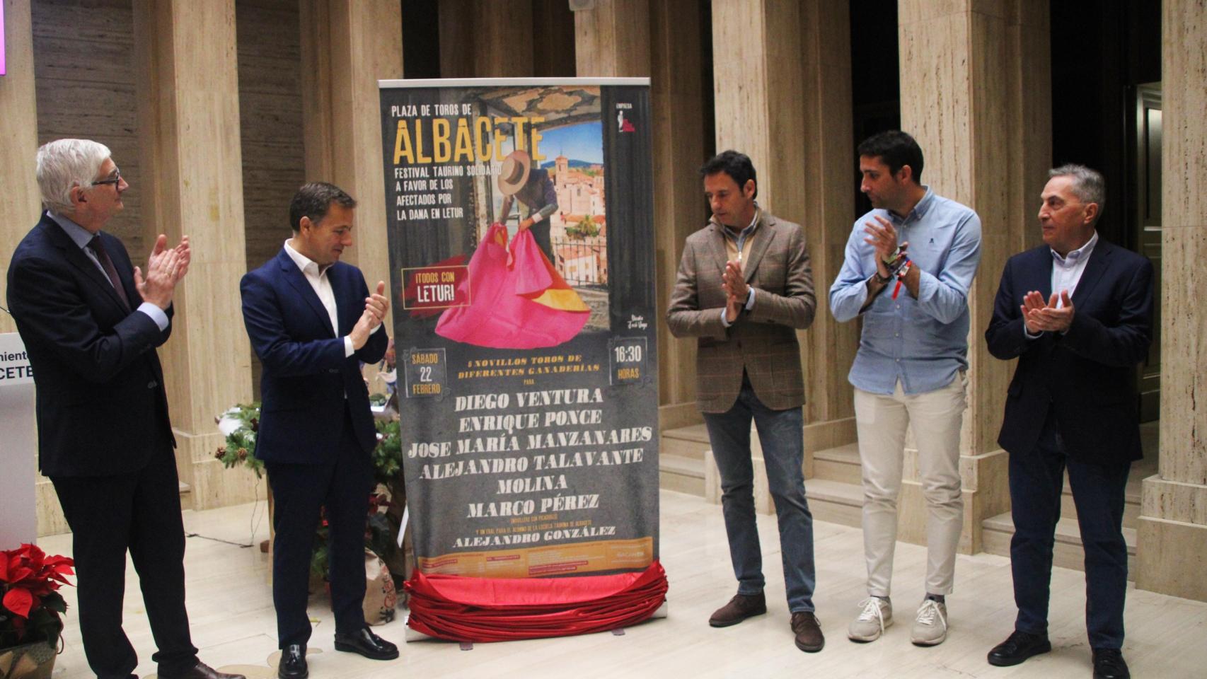 Presentación de la corrida solidaria de Albacete. Foto: Ayuntamiento.