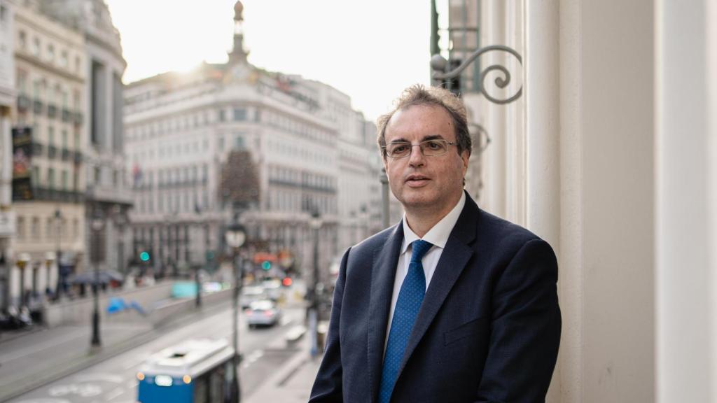 Francisco Serrano, presidente de Ibercaja, posa para EL ESPAÑOL-Invertia.