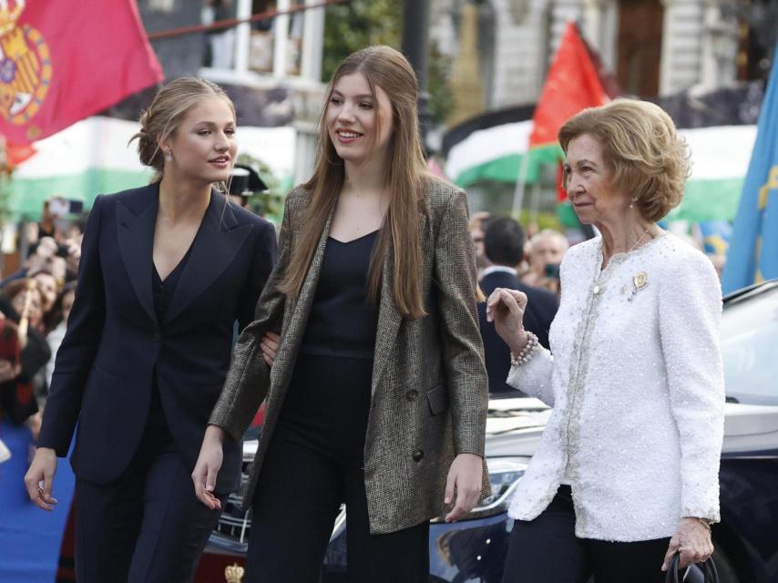 Sofía con Leonor y la Emérita en Oviedo, el pasado mes de octubre.