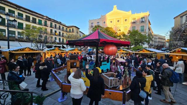 Imagen del mercado de Navidad de Segovia