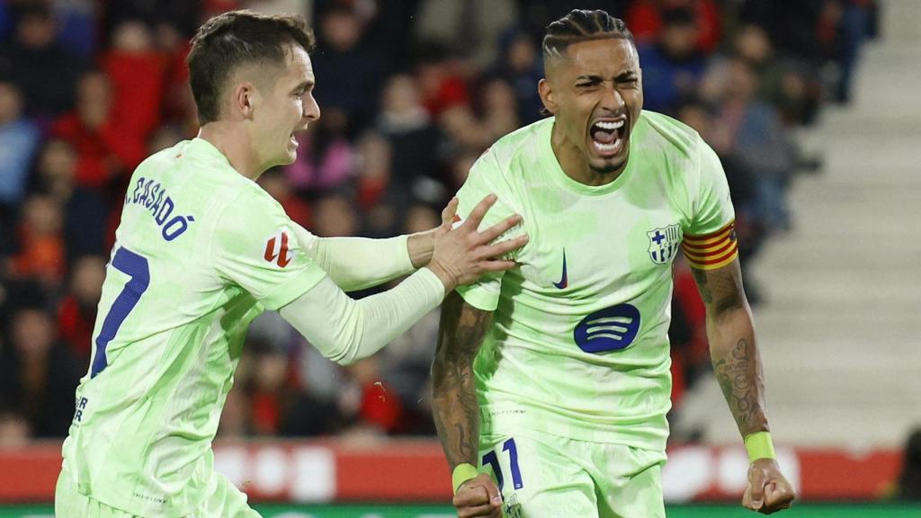 Raphinha celebra el gol marcado ante el Mallorca en Son Moix.