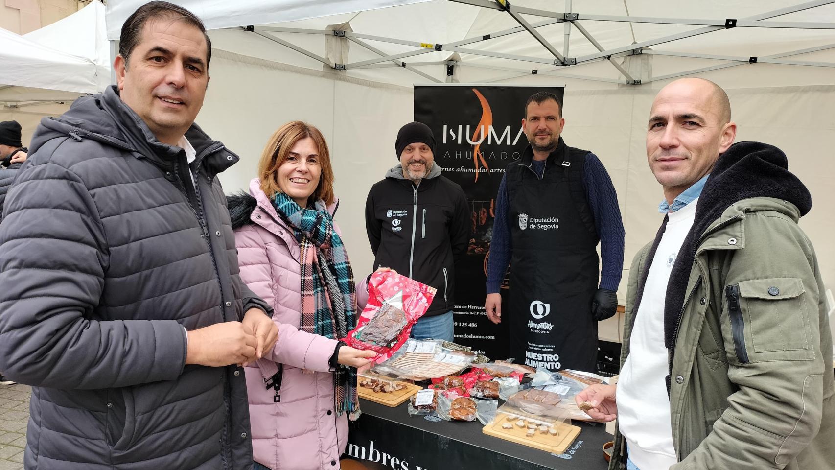 La Caravana de Alimentos de Segovia culmina su recorrido en la Feria del Acebo de Prádena