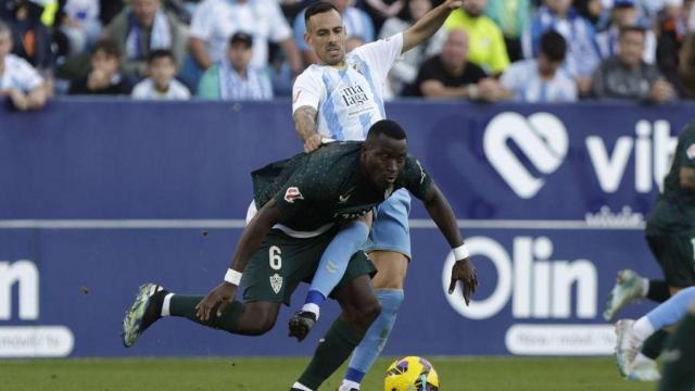 Manu Molina durante el Málaga CF vs. Almería.