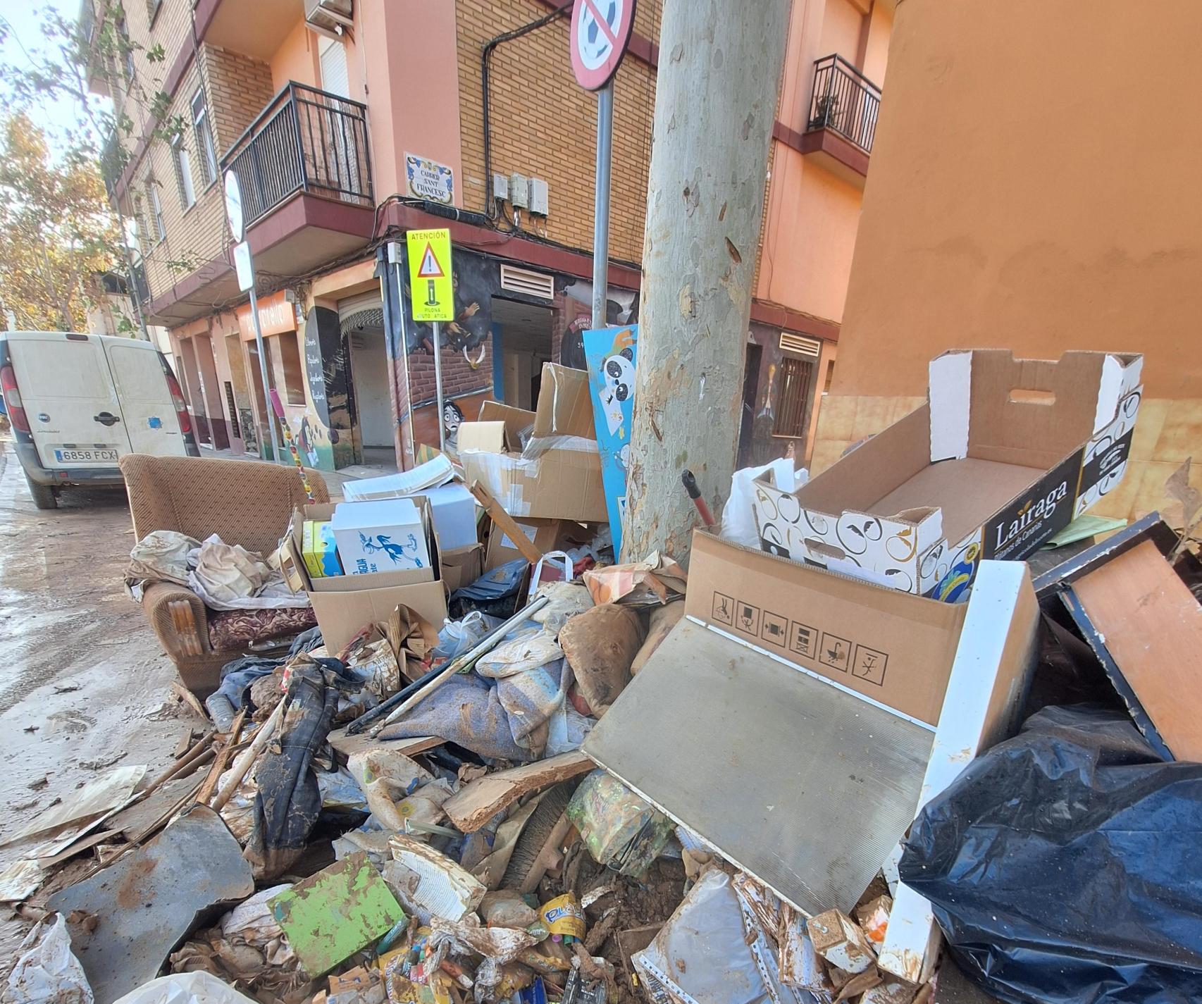 Así quedó la librería Passarella tras la DANA.