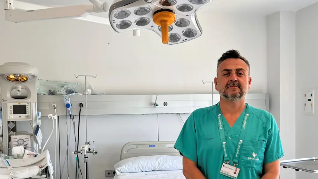 Antonio Rivera, el coordinador del Servicio de Matronas del Hospital Quirónsalud Córdoba.