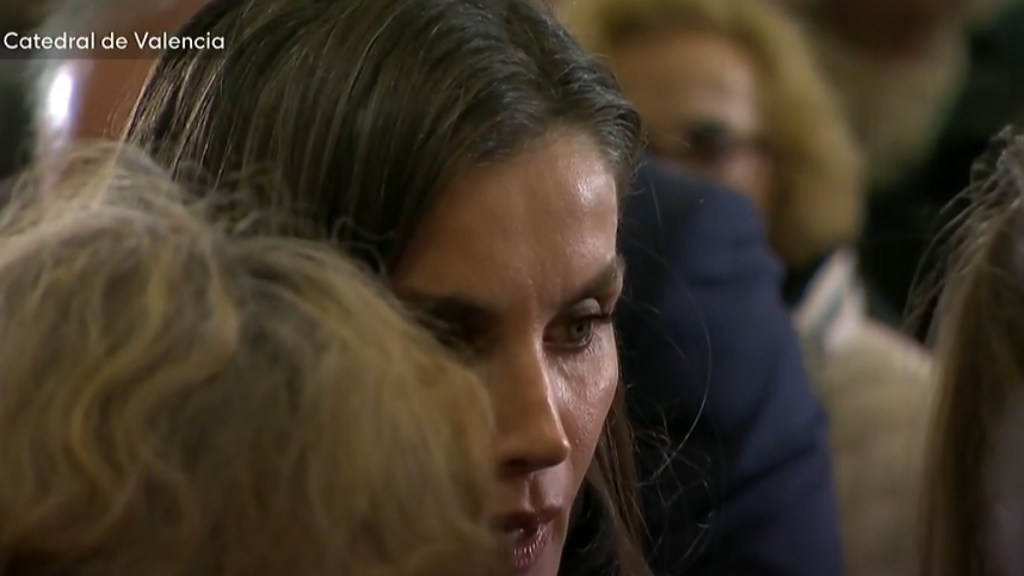 La reina Letizia, emocionada durante el acto.