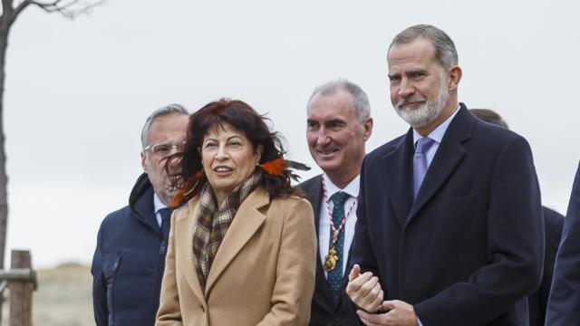 La ministra de Igualdad, Ana Redondo, entre otras autoridades, esta mañana en Segovia