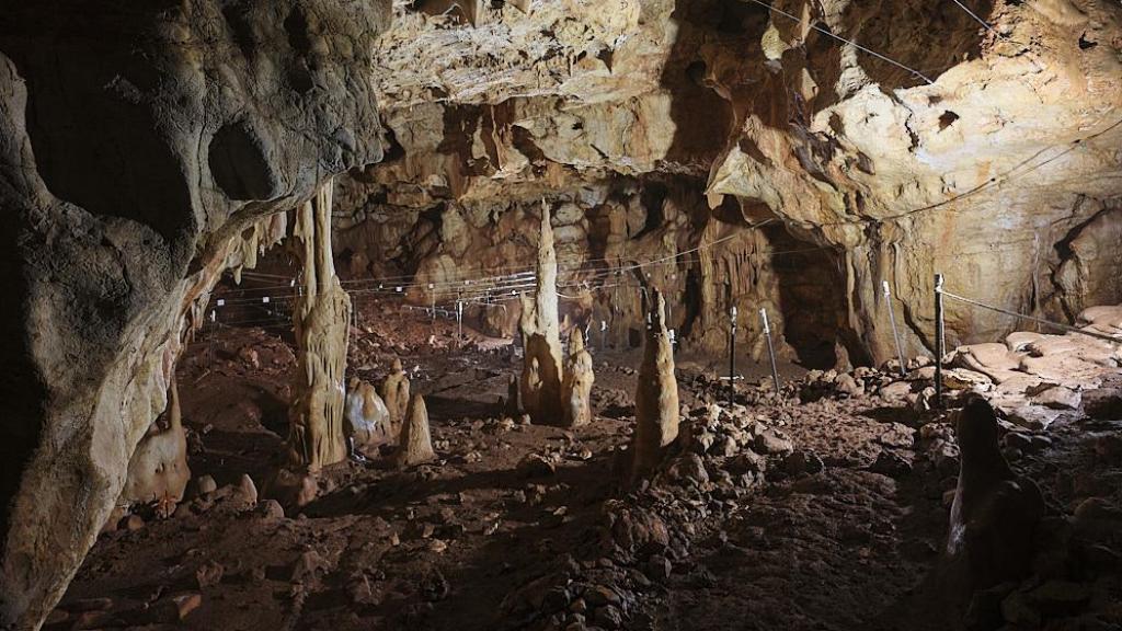 La cámara ritual de la cueva de Manot, en Israel.