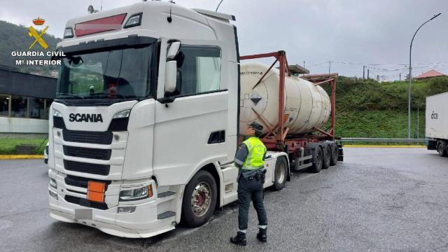 Interceptan en Pontevedra a un transportista positivo en drogas mientras trasladaba mercancías peligrosas