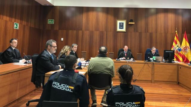 Miguel Ángel S. C. en la primera sesión por el asesinato machista en Villanueva de Gállego.