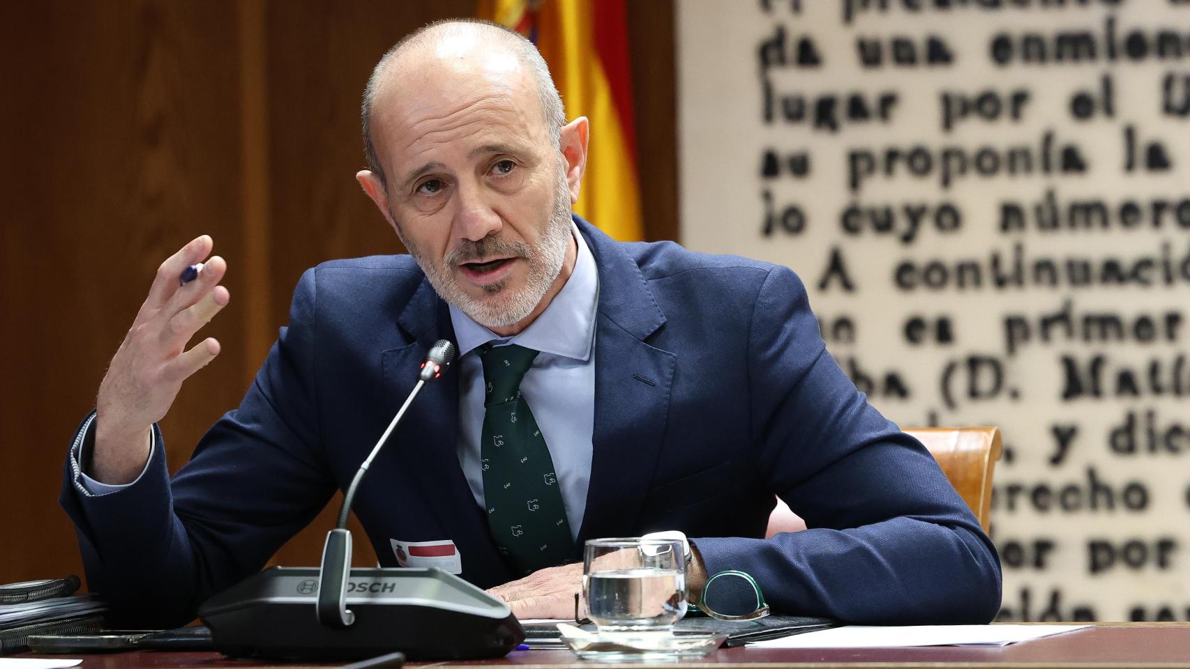 El coronel de la Guardia Civil Francisco José Vázquez, durante su interrogatorio en la comisión de investigación del Senado sobre el 'caso Koldo'.