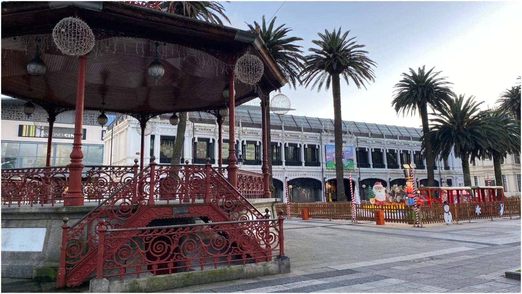 Palco de la música en los Jardines de Méndez Núñez de A Coruña