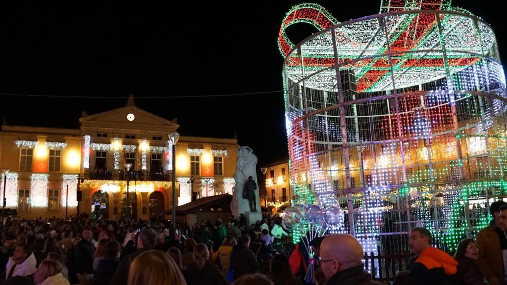 La Plaza Mayor de Palencia donde se ubica el Mercado de Navidad