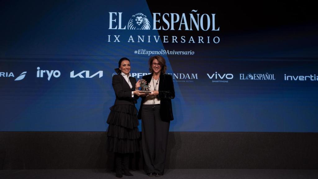 Magdalena Brier, directora general de ProFuturo, y Cruz Sánchez de Lara, vicepresidenta de EL ESPAÑOL.