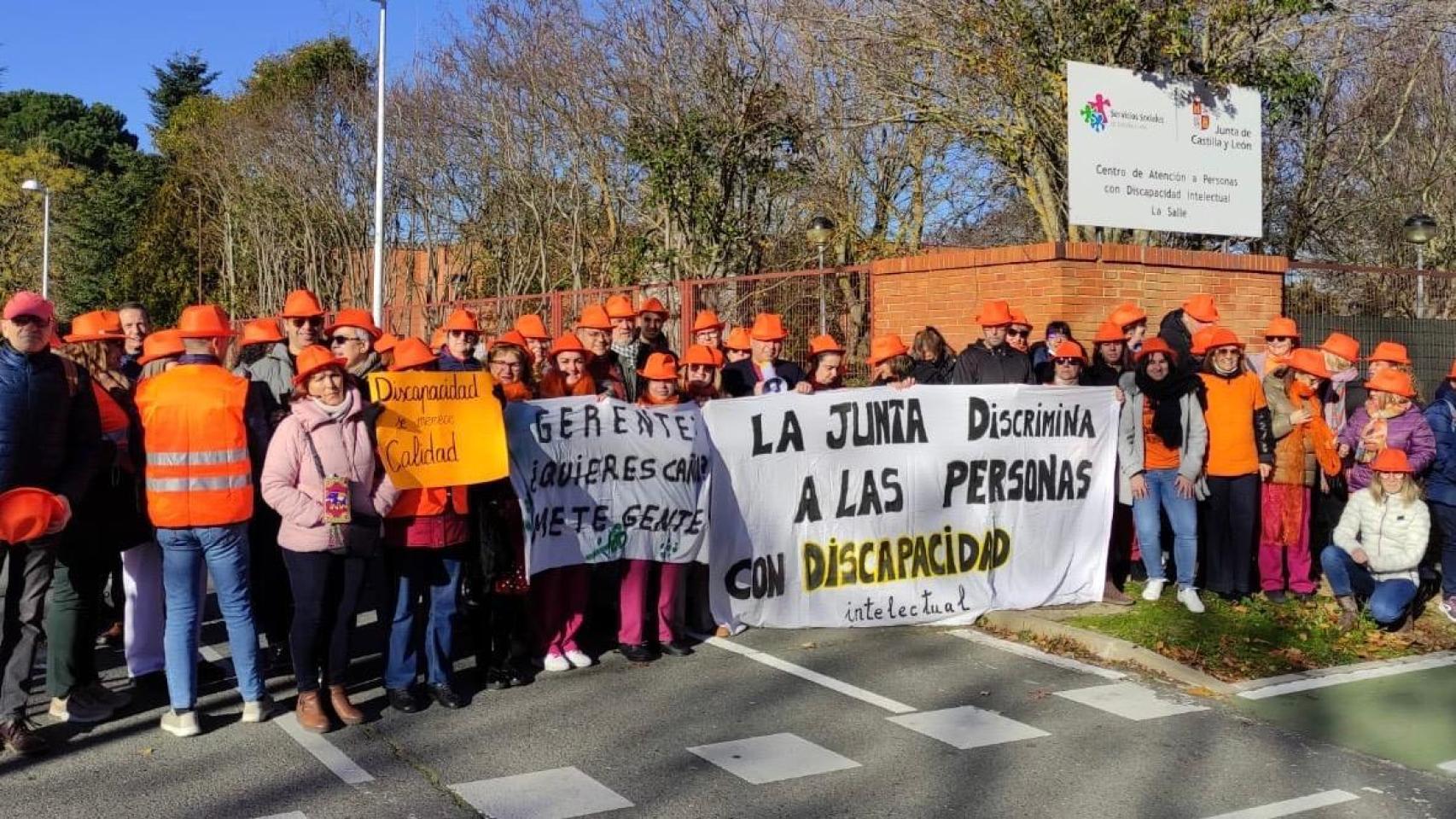 Imagen de la ultima concentración convocada por el Comité de Empresa de Servicios Sociales de la Junta