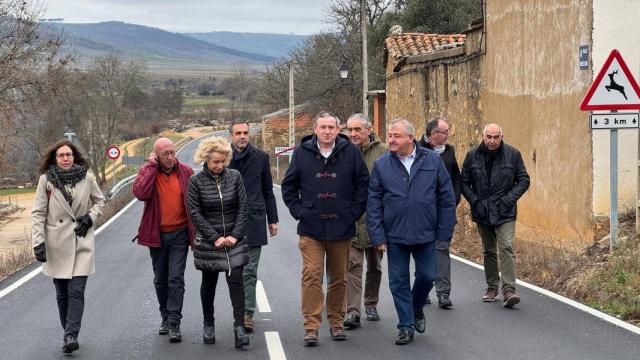 El presidente de la Diputación de Zamora, Javier Faúndez, en la visita a las obras que enlazan la N-631 y Ferreras de Arriba