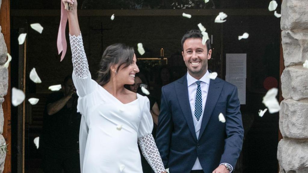 Matías Prats Jr. y Claudia Collado durante su boda en 2023