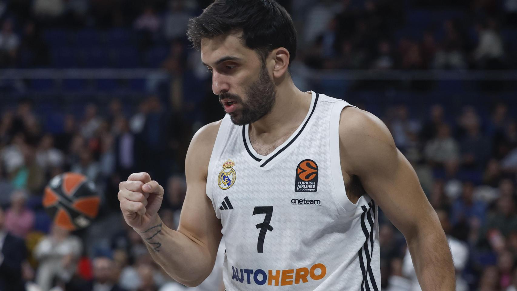 Facu Campazzo, en un partido de Euroliga con el Real Madrid de baloncesto