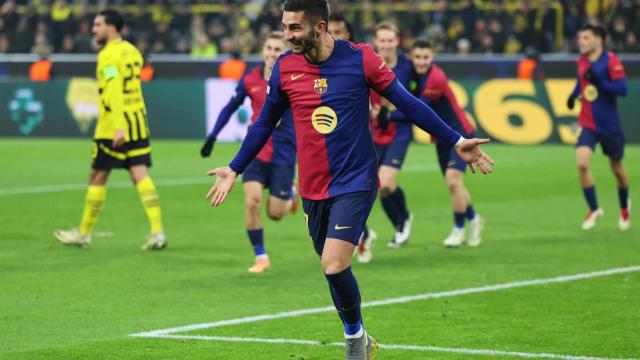 Ferran Torres celebra su segundo gol en el partido ante el Borussia Dortmund.